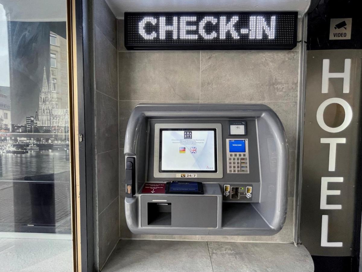 Smarty Cologne Dom Hotel - Boardinghouse - Kontaktloser Self Check-In Ngoại thất bức ảnh