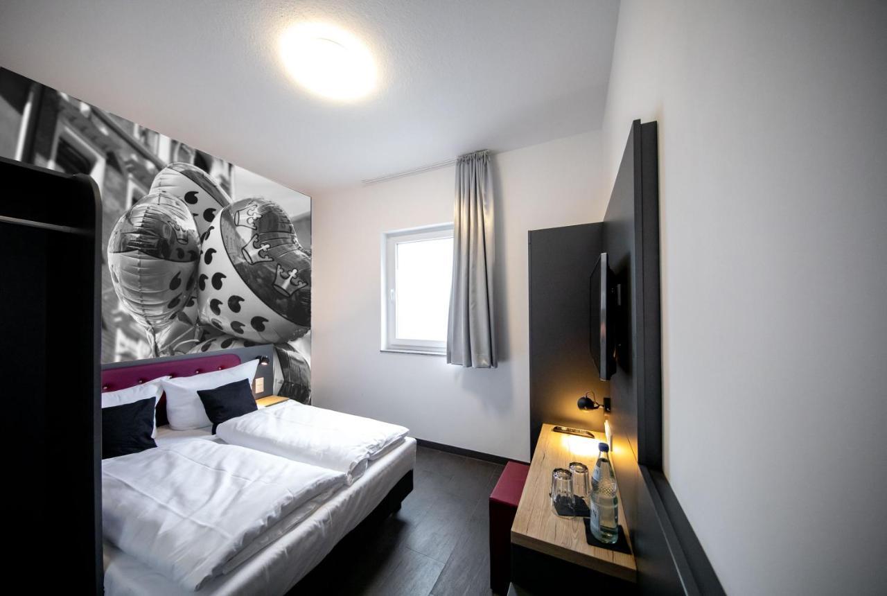 Smarty Cologne Dom Hotel - Boardinghouse - Kontaktloser Self Check-In Ngoại thất bức ảnh