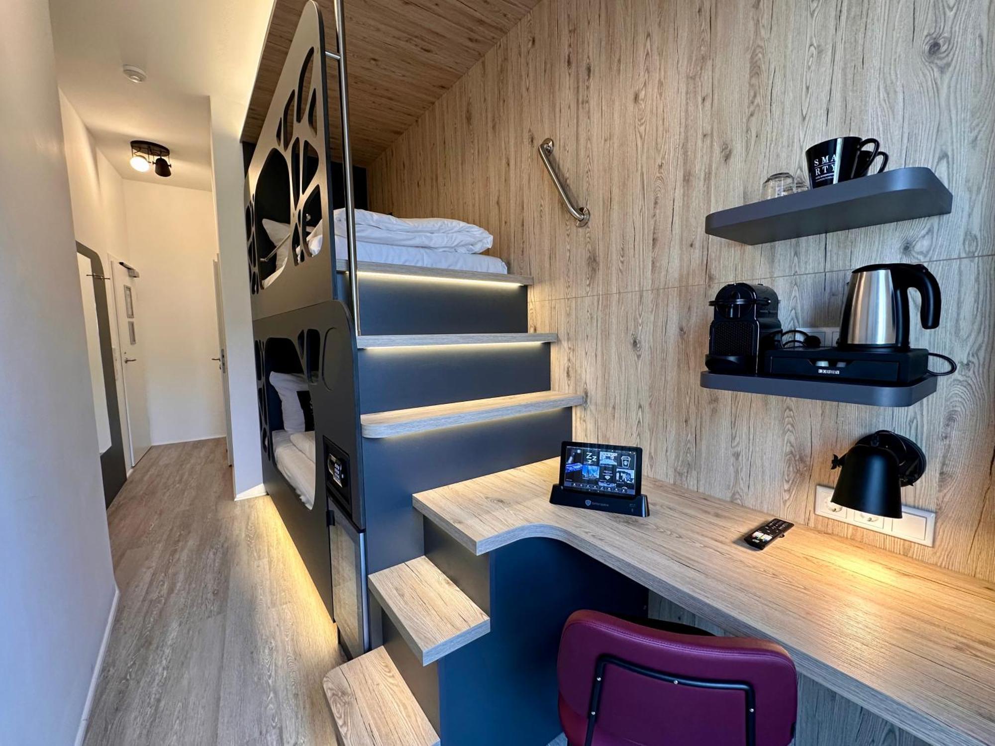 Smarty Cologne Dom Hotel - Boardinghouse - Kontaktloser Self Check-In Ngoại thất bức ảnh