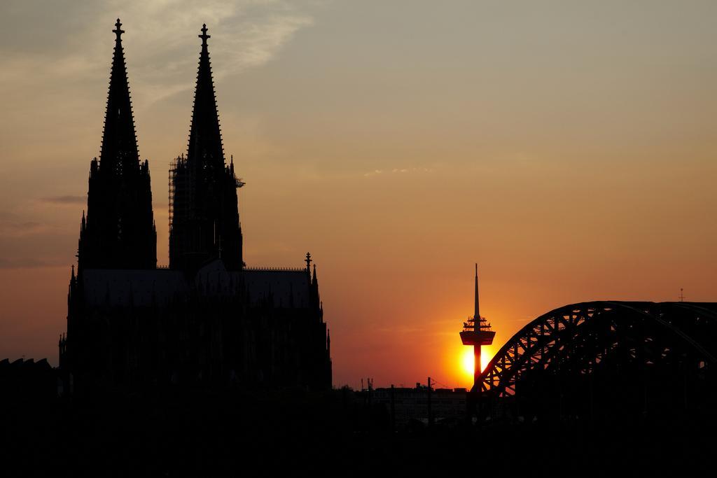 Smarty Cologne Dom Hotel - Boardinghouse - Kontaktloser Self Check-In Ngoại thất bức ảnh